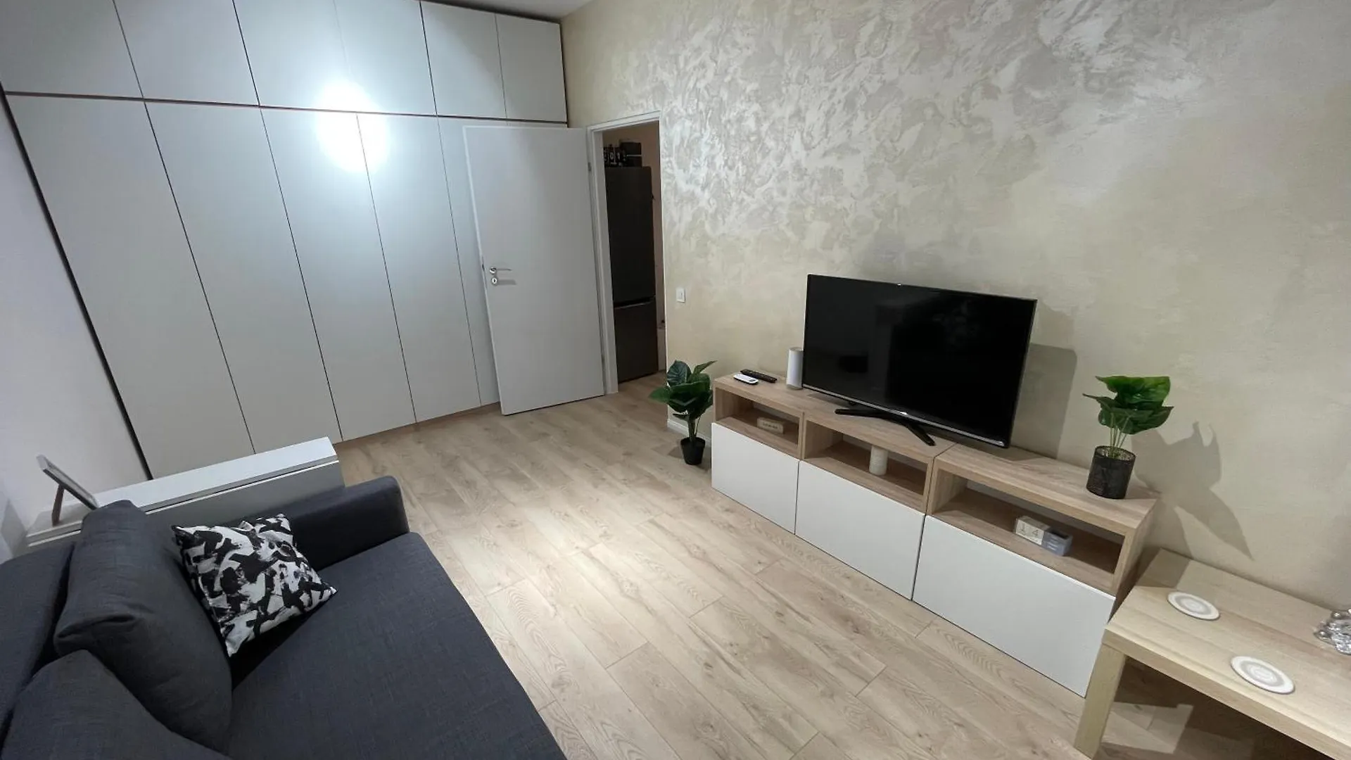 Rose Luxury Apartment Palace Bucareste 0*,  Roménia
